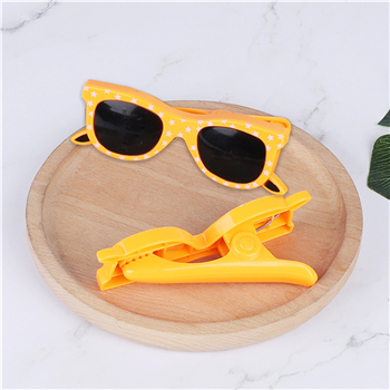 Glasses Shaped Beach Towel Clips